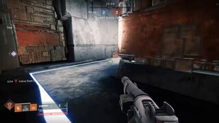 Gernader Jake finds a HUGE GUARDIAN in Destiny 2