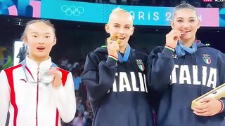 Olympic medalist didn't know what to do, so she copied the others