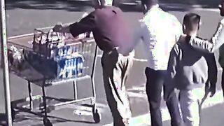 Pickpocket gang robs 93-year-old leaving Costco