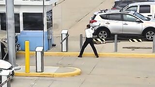 United Airlines pilot hits 'Breaking Point' - goes on AX attack, charged with crime