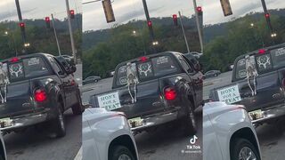 Honk if you want a little surprise