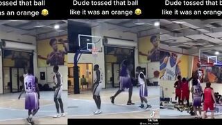 Watch how he passes the ball like an orange